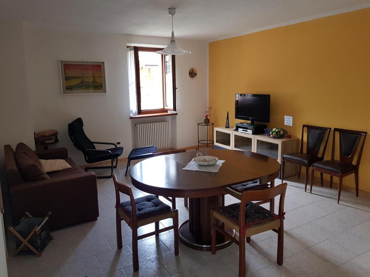 Casa Tonia Apartment Tiarno di Sopra ภายนอก รูปภาพ